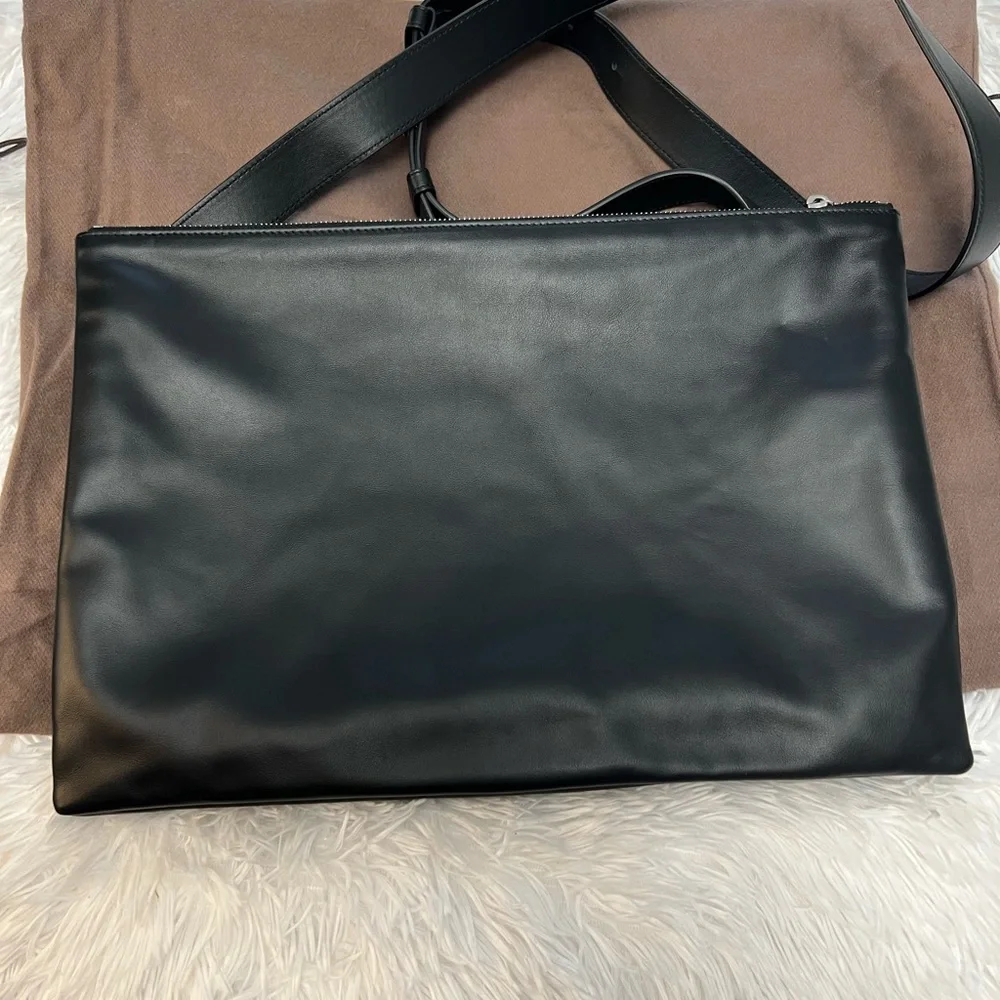 Bottega Veneta Maxi Intrecciato Triple Zip Messenger Bag - Picture 8 of 14
